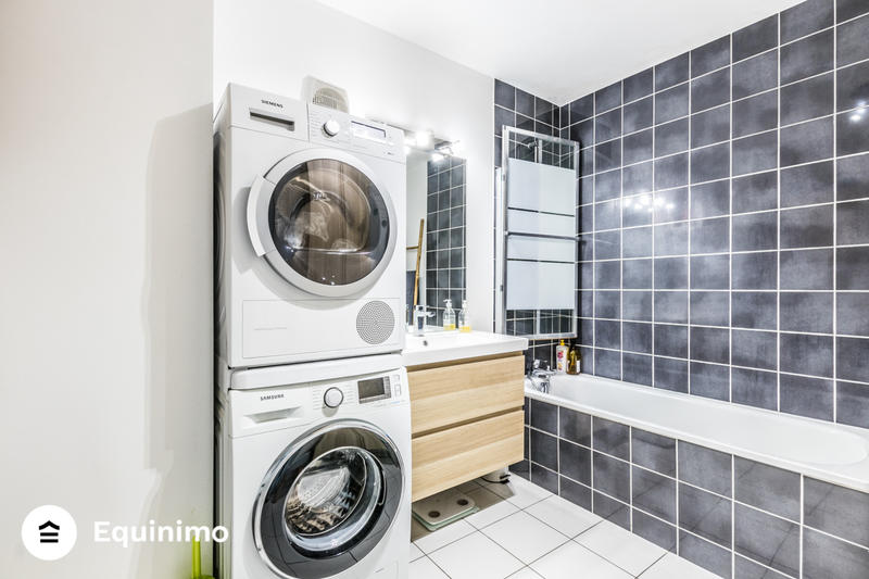 Appartement - 93 m² - 5 pièces