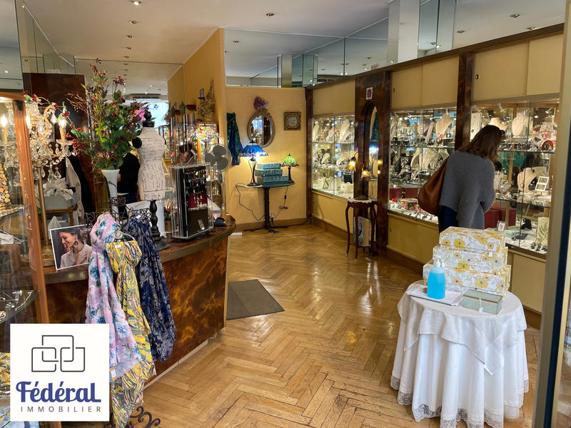Fonds de commerce - Magasins - 63 m²