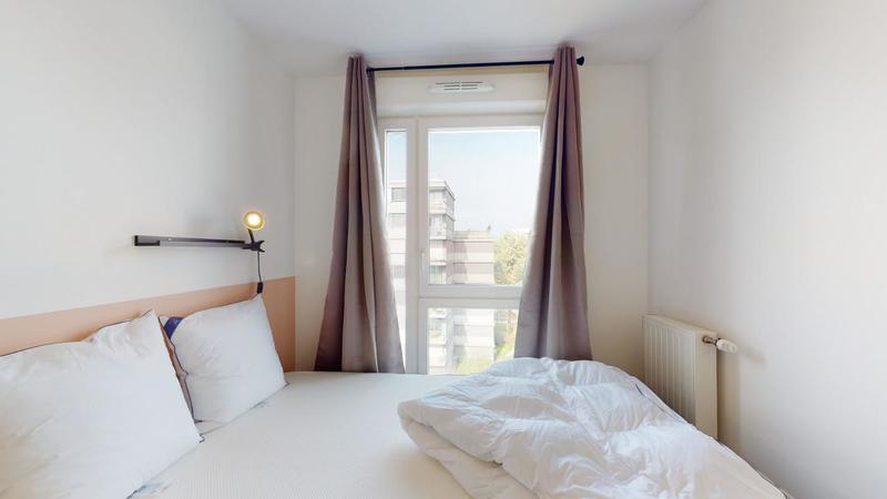 Appartement - 85 m² - 5 pièces