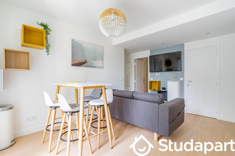 Chambre - 11 m² - 1 pièce