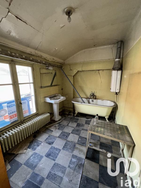 Maison - 180 m² - 6 pièces