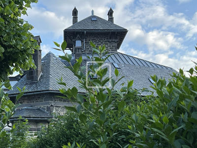 Villa - 199 m² - 9 pièces