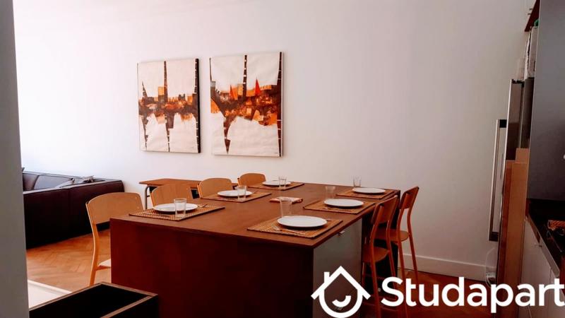 Appartement - 130 m² - 6 pièces