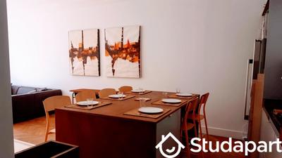 Appartement - 130 m² - 6 pièces