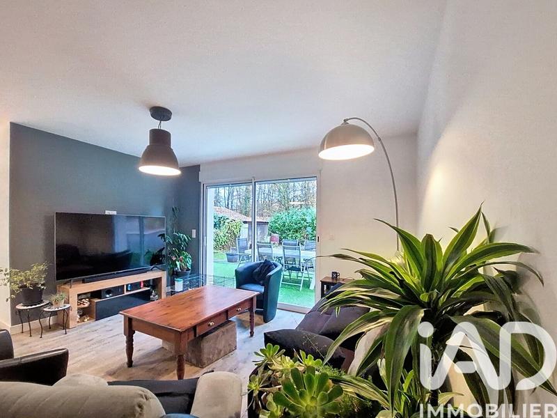 Maison - 91 m² - 6 pièces