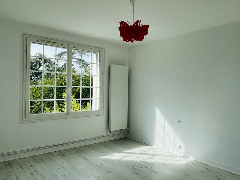 Maison - 196 m² - 9 pièces