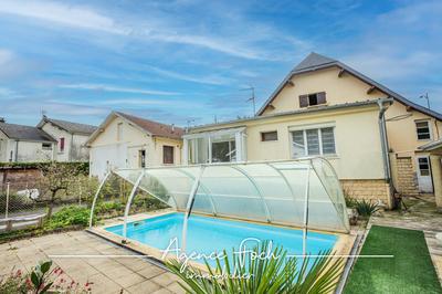 Maison - 131 m² - 6 pièces