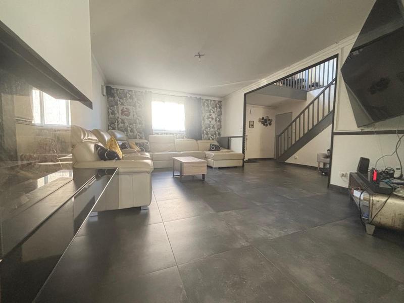 Maison - 163 m² - 7 pièces