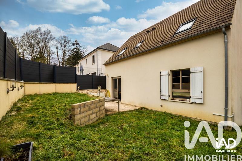 Maison - 98 m² - 6 pièces