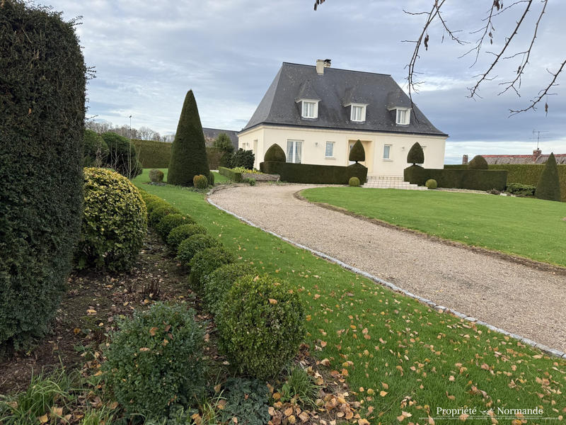 Villa - 190 m² - 6 pièces