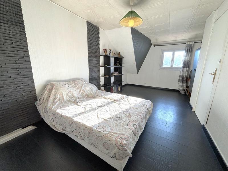 Maison - 130 m² - 7 pièces