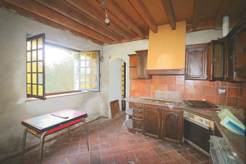 Maison - 270 m² - 8 pièces