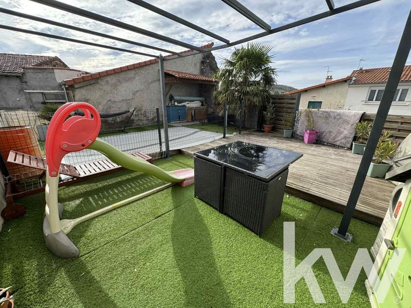 Maison - 111 m² - 5 pièces