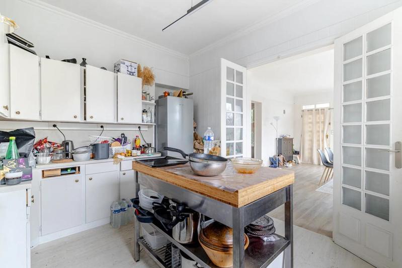 Maison - 180 m² - 8 pièces