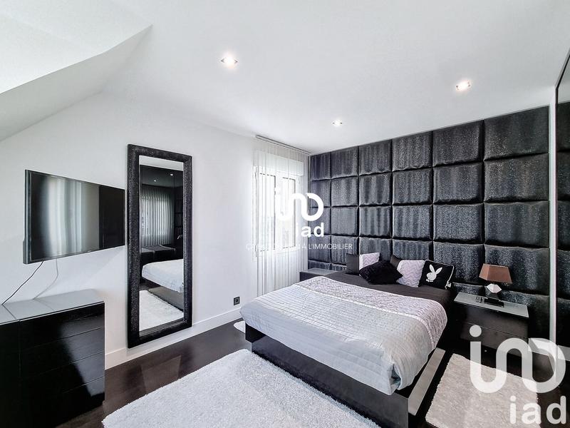 Maison de maîtres - 190 m² - 8 pièces