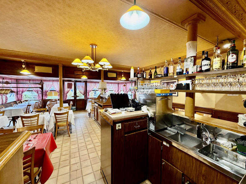 Fonds de commerce - Local commercial - 130 m²