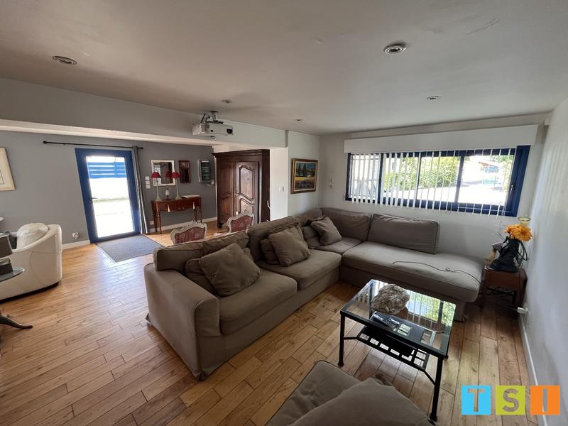 Maison - 151 m² - 6 pièces