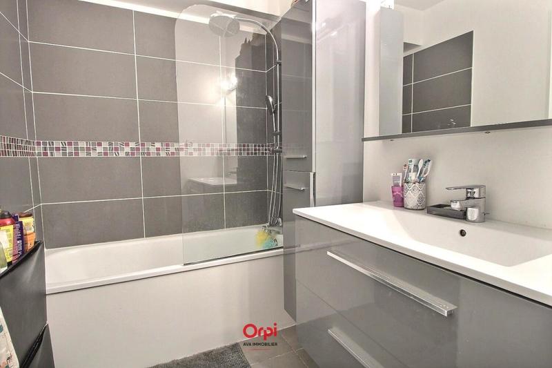 Appartement - 89 m² - 5 pièces