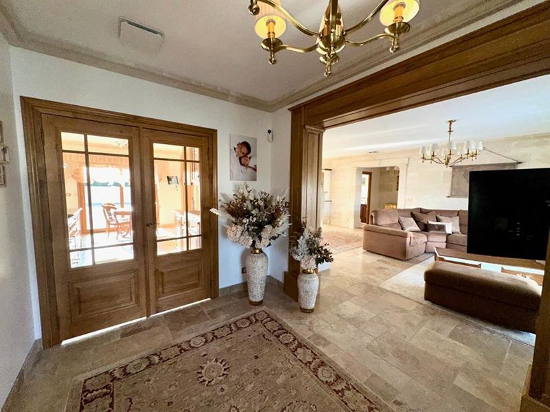 Propriété - 195 m² - 7 pièces