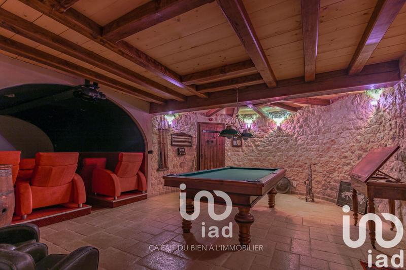 Maison de maîtres - 299 m² - 11 pièces