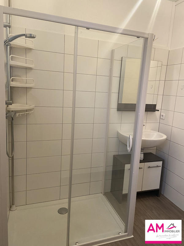 Appartement - 65 m² - 2 pièces