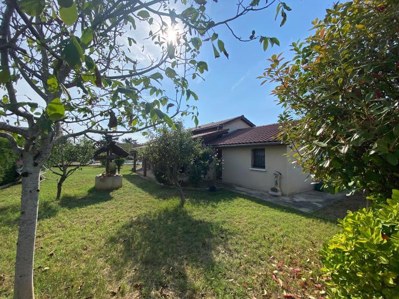 Maison - 93 m² - 4 pièces