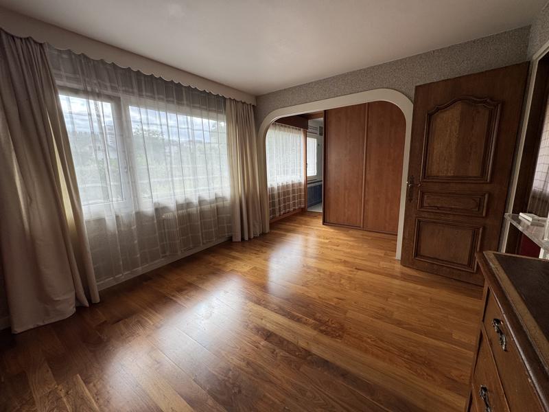 Maison contemporaine - 315 m² - 11 pièces