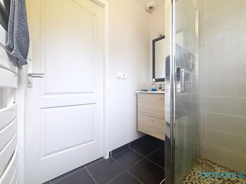 Villa - 97 m² - 5 pièces