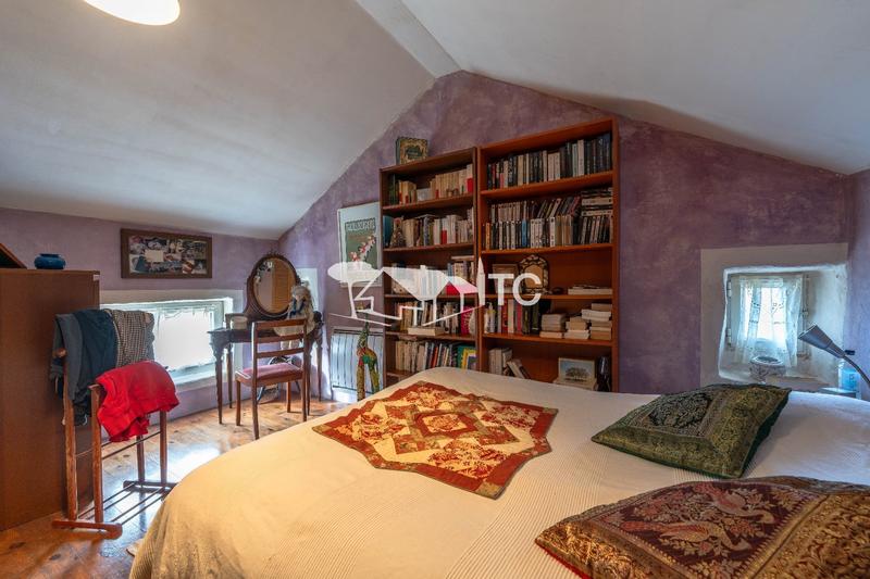 Mas - 265 m² - 9 pièces