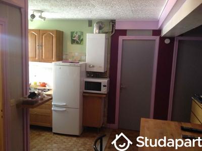 Chambre - 11 m² - 1 pièce