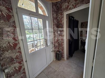 Maison - 804 m² - 28 pièces