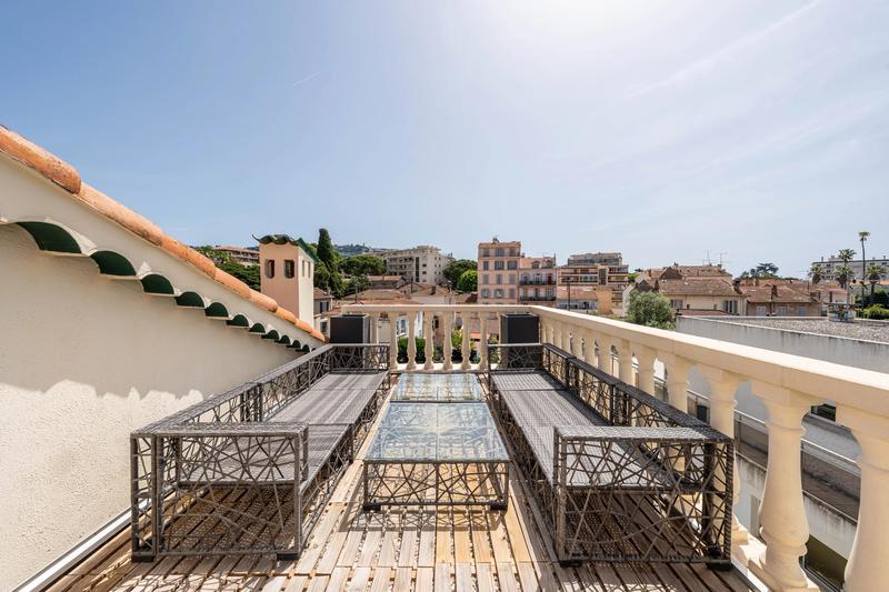 Villa - 165 m² - 10 pièces