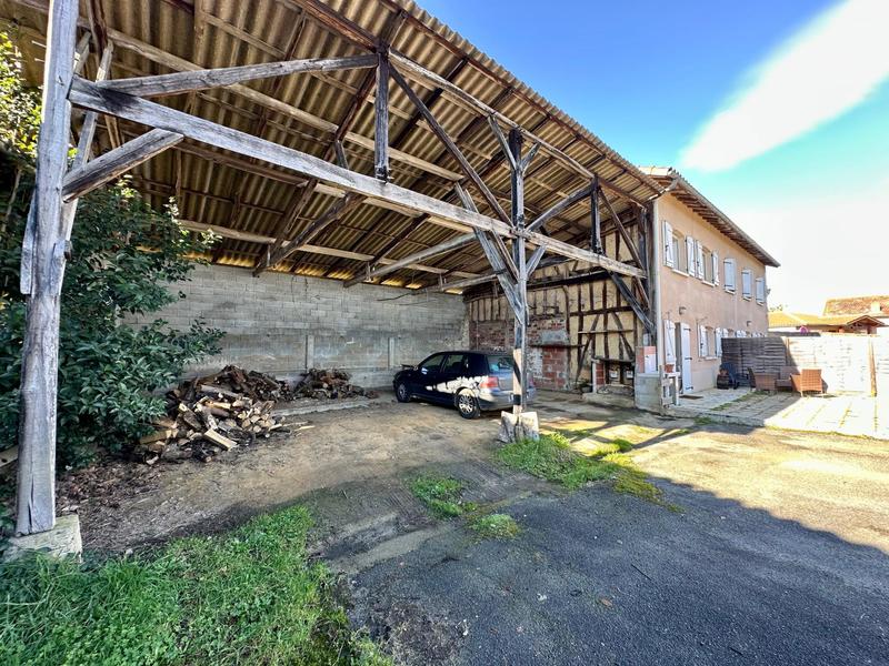 Maison - 455 m² - 18 pièces