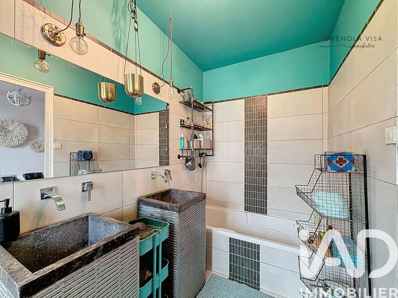 Maison - 166 m² - 6 pièces