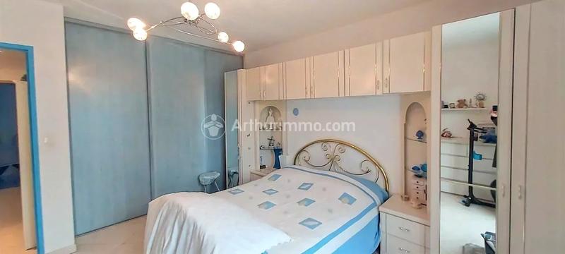 Maison - 273 m² - 8 pièces