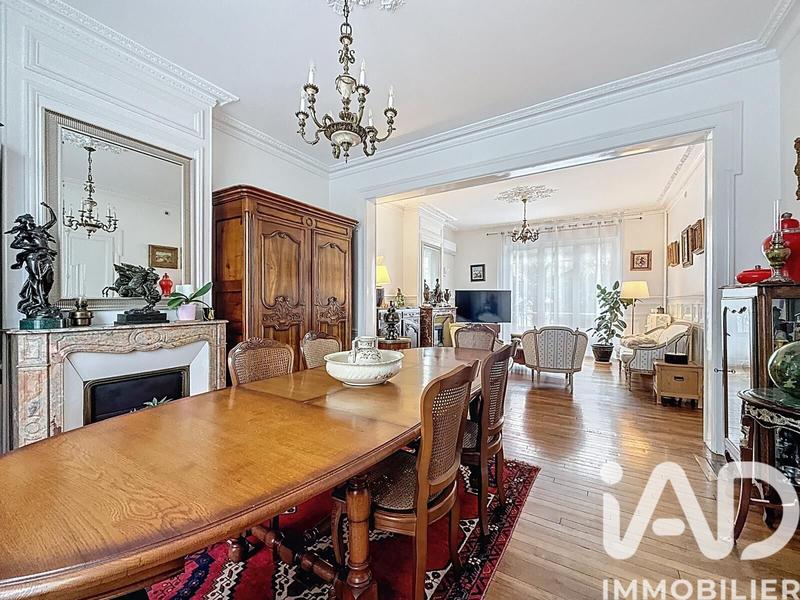 Maison de ville - 265 m² - 12 pièces