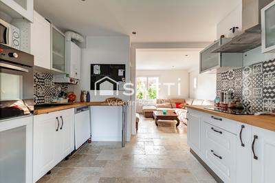 Maison - 108 m² - 5 pièces