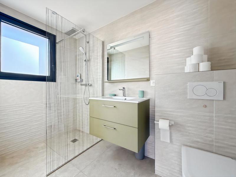 Maison - 311 m² - 5 pièces