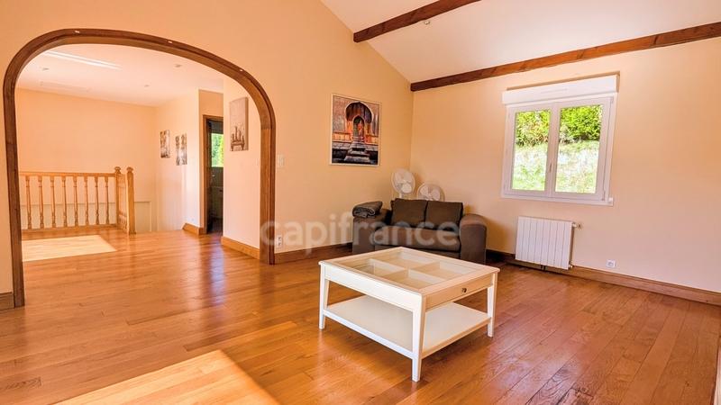 Maison de ville - 250 m² - 11 pièces