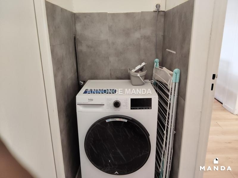 Chambre - 10 m² - 6 pièces