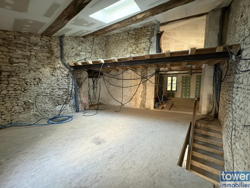 Maison de village - 307 m² - 7 pièces