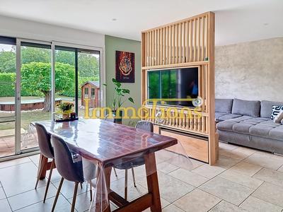 Villa - 84 m² - 4 pièces