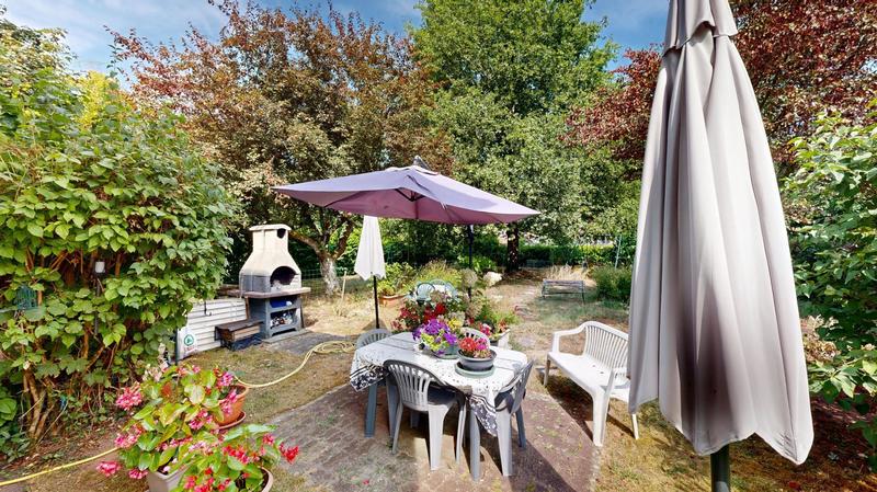 Maison - 160 m² - 8 pièces