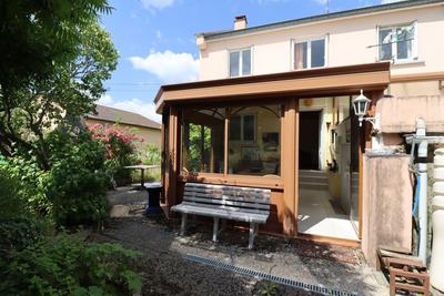 Maison - 93 m² - 5 pièces