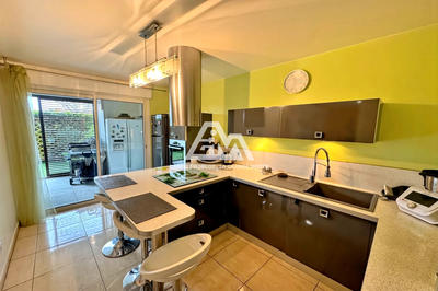 Appartement - 82 m² - 3 pièces