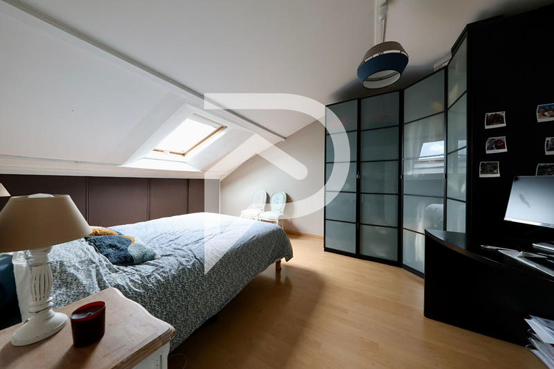 Maison - 140 m² - 7 pièces