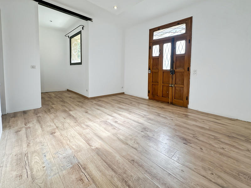 Maison - 260 m² - 8 pièces