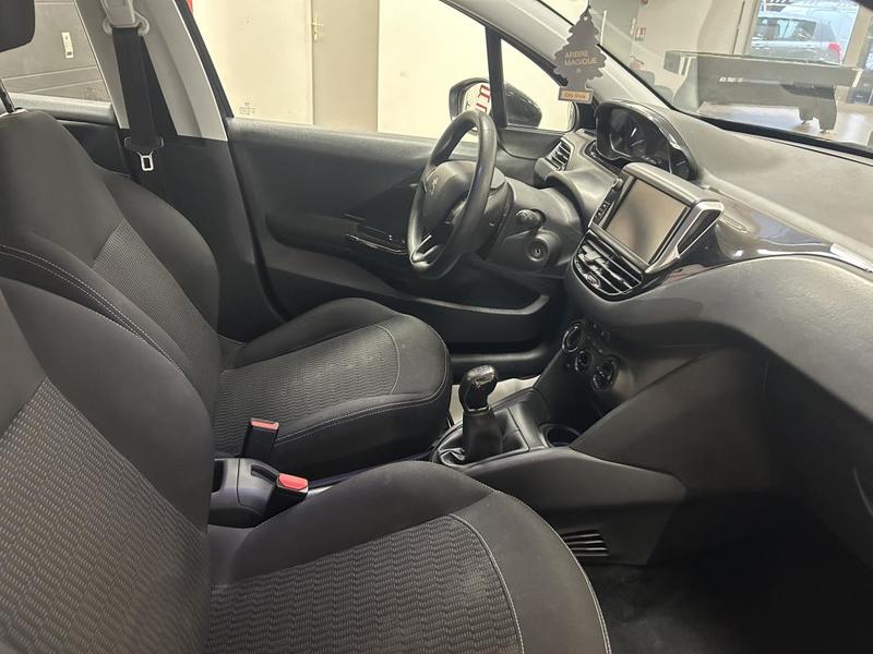 Peugeot 208 1.6 Hdi 75 Ch Active 05 P