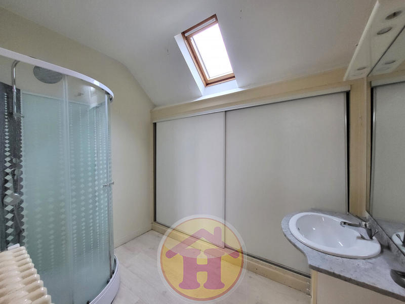 Maison - 138 m² - 6 pièces