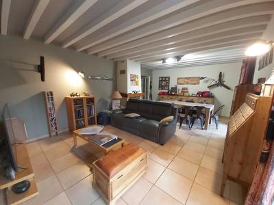 Maison - 212 m² - 5 pièces